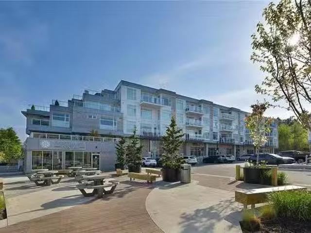 407 5118 Cordova Bay Rd, Saanich, BC, V8P 3M9 Single Family.
