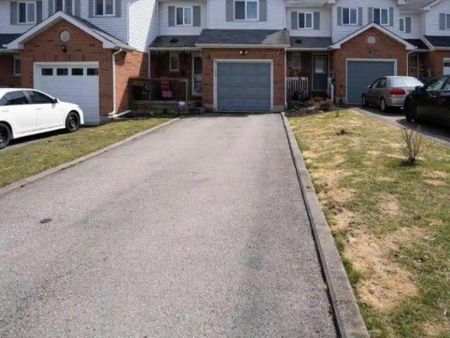 407 DOWNSVIEW PLACE