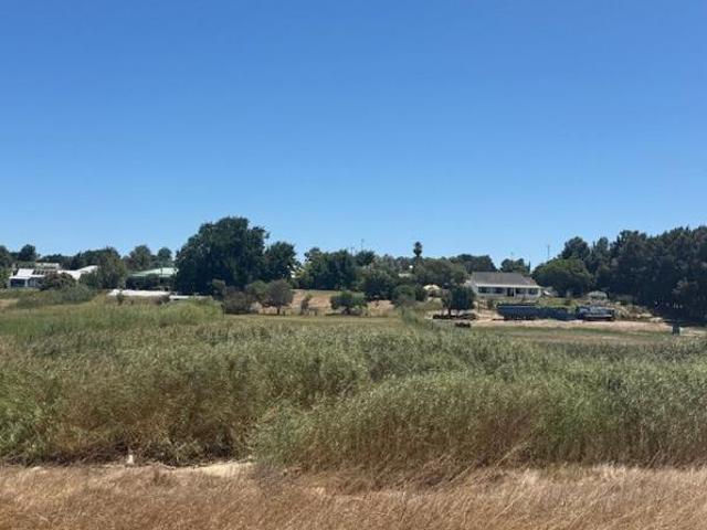 407 m² Land available in Hopefield