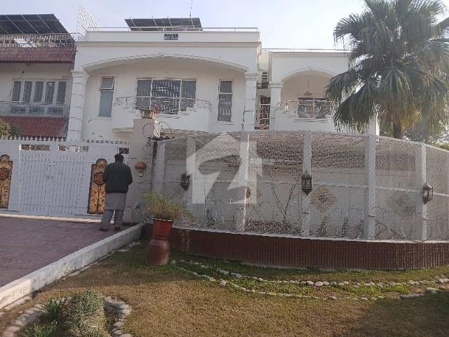 40*80 Cda Transfer Top Location Brand New Triple Story Corner House Available In G 9