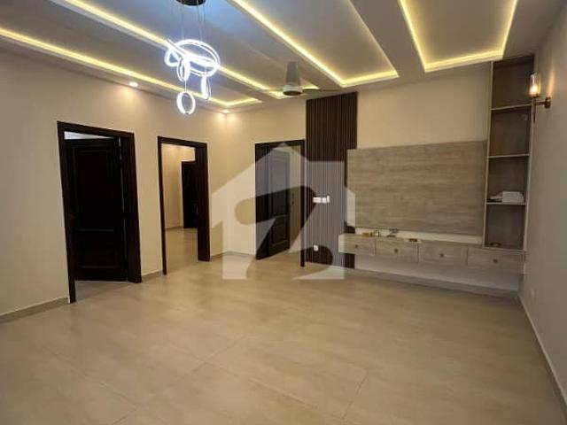 40*80 triple storey corner house for sale
