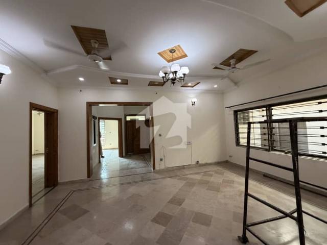 40*80 Triple Stories House Available For Rent G 13 ideal Location. All Original pictures are Attech