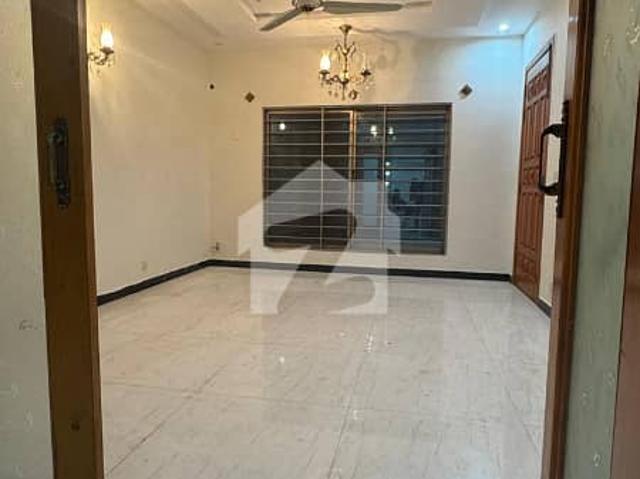 40*80 14 Marla Basement Ground & 1st Floor 3 Stories House Available For Rent G 13/3 Islamabad