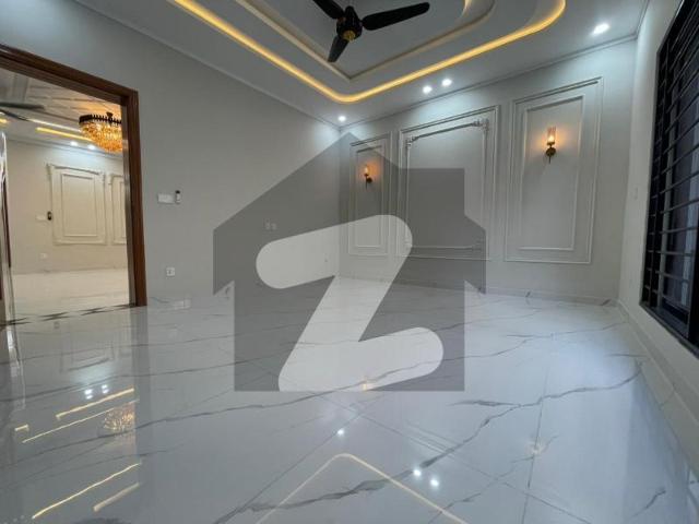 40/80 14Marla Brand New House Available For Sale In G13 Street Size 70 Feet Rent Value 3.50 Lac G 13