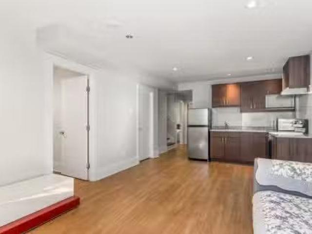 4080 15Th Avenue W, Vancouver, BC, V6R 3A3 house for lease.