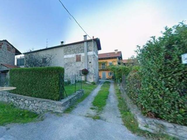 408/2017 7 NO Appartamento all'asta in via Cascinetta