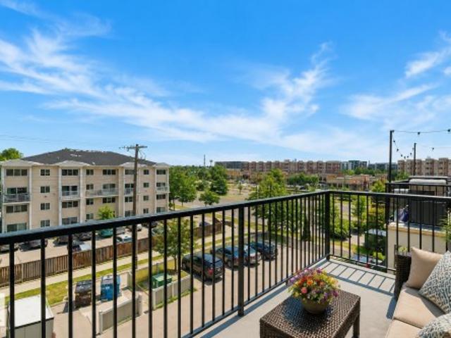 408 11203 A Avenue, Edmonton, AB, T5K 2E4 condo for sale | Listing ID E4492 | Royal LePage