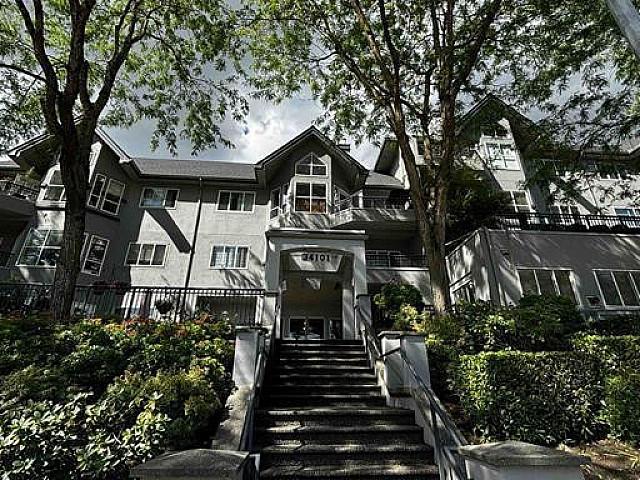 408 34101 Old Yale Road Abbotsford, British Columbia