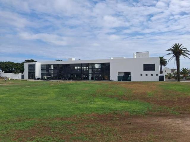 408 m² Land available in Shelley Point
