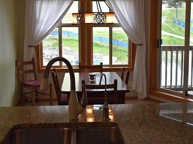 409 2050 Summit Drive Panorama, British Columbia