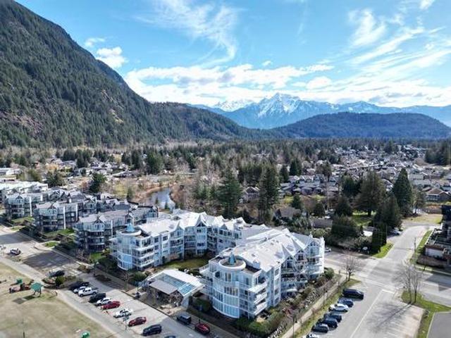 409 328 Esplanade Avenue, Harrison Hot Springs, BC, V0M 1K0 Single Family Property For Sale | Listing ID R2974 | Royal LePage