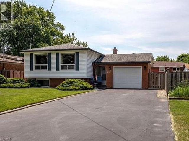 409 Mohawk Road W, Hamilton, ON, L9C 1W5 house for sale | Listing ID 40844 | Royal LePage