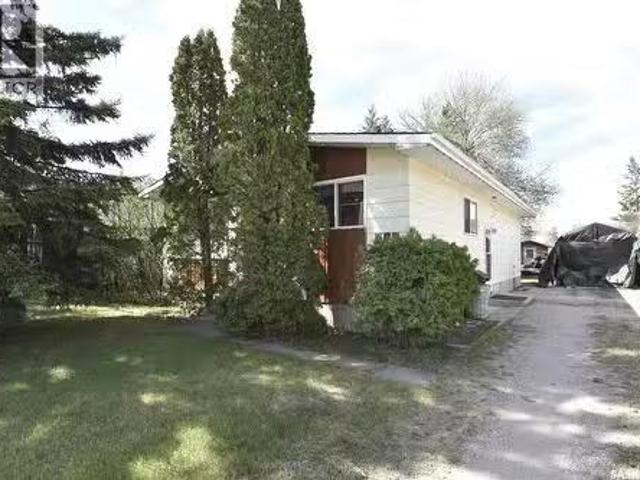 409 Nipawin Road E, Nipawin, SK, S0E 1E0 house for sale Lis.
