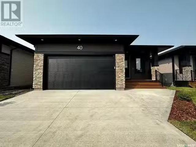 40 5601 Parliament Avenue, Regina, SK, S4W 0V3 condo for sal.