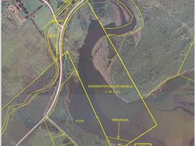 40.5 ha Land available in Kabeljous