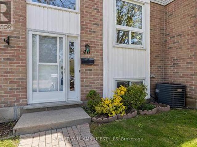 40 110 Deveron Crescent, London South T, ON, N5Z 4W7 townhouse for sale | Listing ID X13116 | Royal LePage