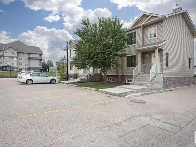#40 290 Spruce Ridge Rd, Spruce Grove, AB, T7X 0C4 townhouse.