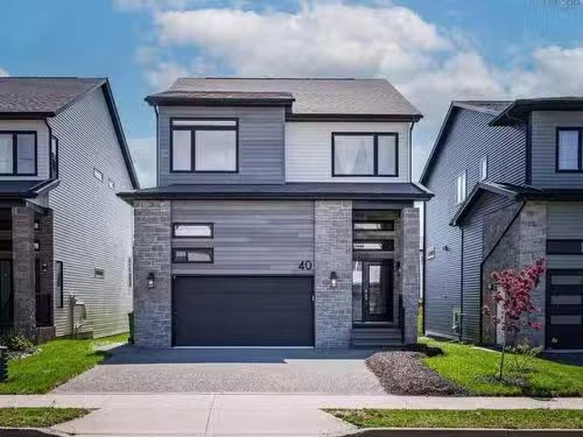 40 Talus Avenue, Bedford, NS, B4B 1L7 Luxury House for sale.