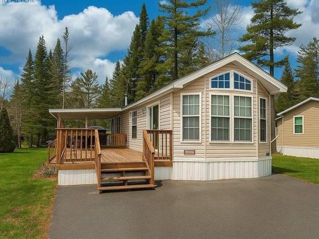 40 Temagami Trail, Wasaga Beach, ON, L9Z 1X7 house for sale | Listing ID S12122 | Royal LePage