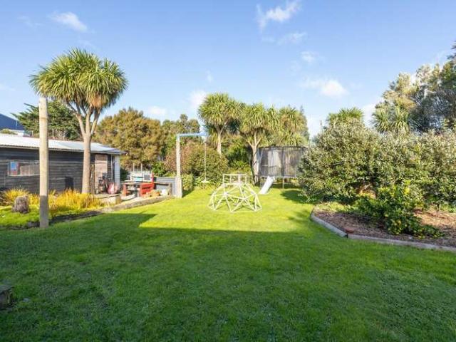 40 Woodward Street East, Featherston, South Wairarapa