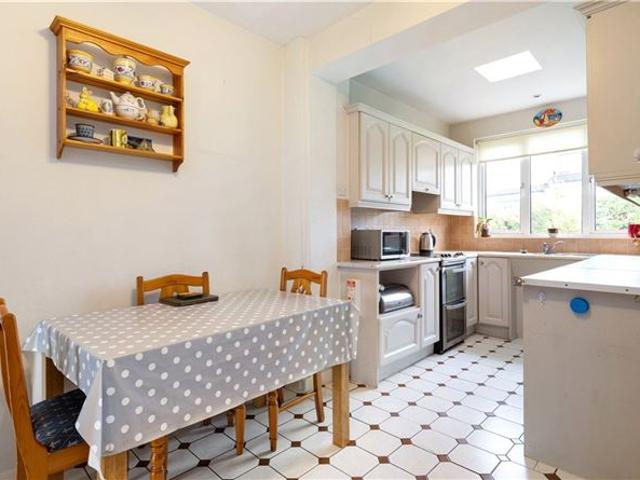 40 Acorn Drive, Dundrum, Dublin 16 Lisney Sotheby's International Realty Ranelagh 4830 MyHome. Ie Residential