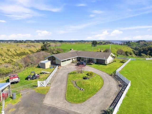 40 and 61 Burtts Road, Durie Hill, Whanganui