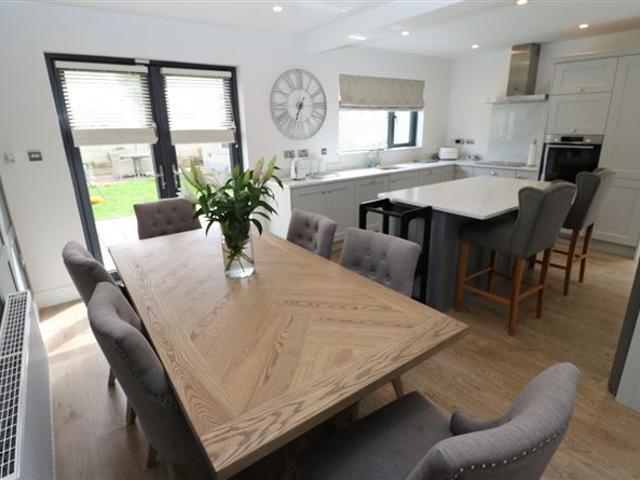 40 Ard Rí, Beamore Road, Drogheda, Meath Shane Black Property Advisors and Agents Ltd 4920 MyHome. Ie Residential