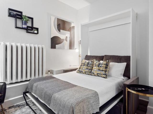 40 Bedroom Shared Living/roommate Ottawa Ottawa LS90560771