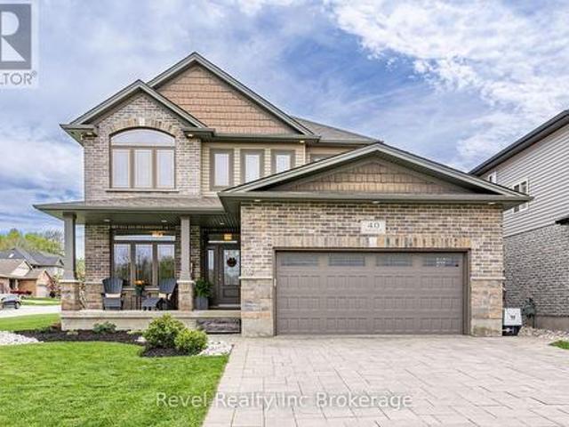 40 Chatfield Street, Ingersoll South, ON, N5C 0B3 house for sale | Listing ID X13143 | Royal LePage