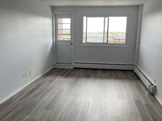 40 Charles Albanel 1 Bedroom Apartment for Rent at 40 Rue Charles Albanel, Gatineau, QC J8Z 1R2 Hull/Quartier de I'Oree du Parc
