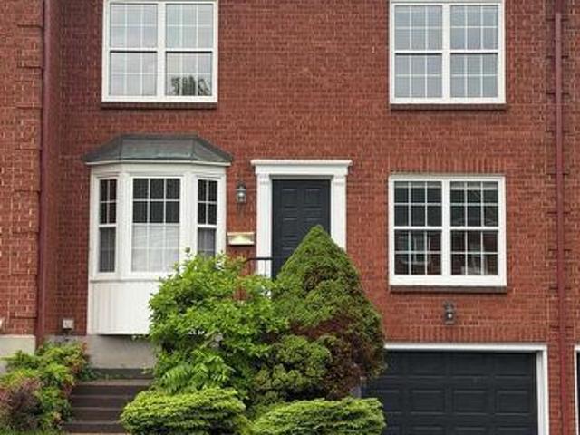 40 Country Club Place, Elizabethtown Kitley, ON, K6V 6T9 townhouse for sale | Listing ID X13447 | Royal LePage