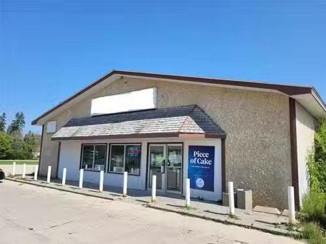 40 Cypress Ave, St Claude, MB, R0G 1Z0 commercial for sale.
