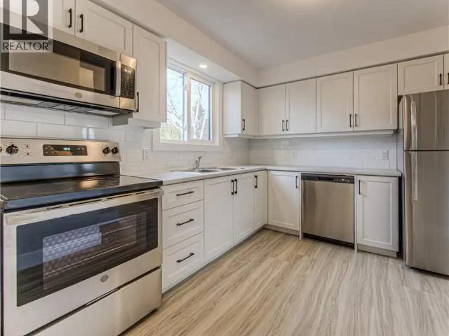 40 DANIEL Avenue Unit# 2