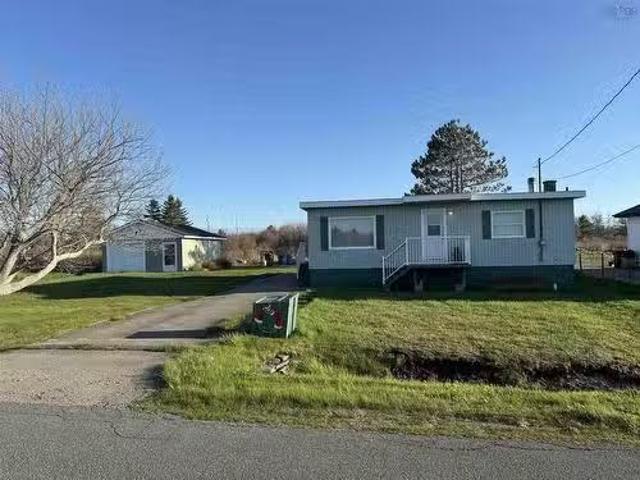 40 Daley Road, New Victoria, NS, B1H 4Z4 house for sale Lis.
