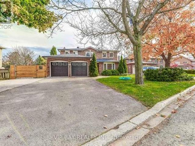 40 Dawnridge Trail, Brampton, ON, L6Z 2A1 house for sale | Listing ID W12284 | Royal LePage