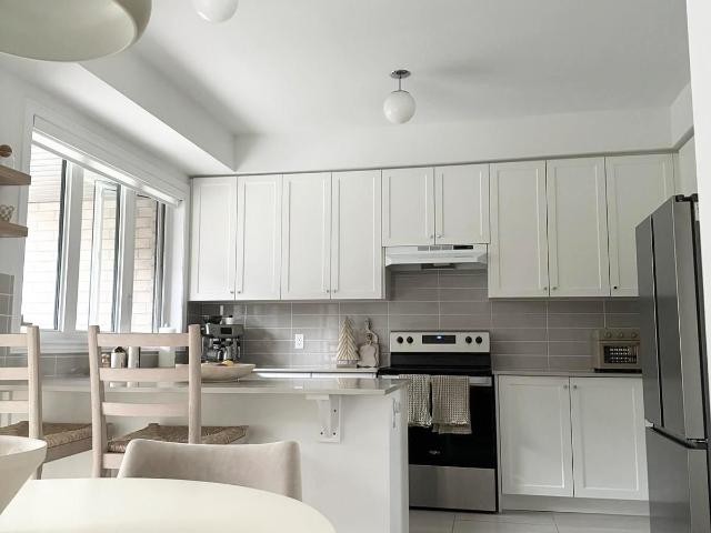 40 Dockside Way, Whitby | For Rent @ $3,100 | Condos. Ca