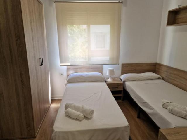 40 Dormitorio Apartamentos Sevilla Sevilla 103326717
