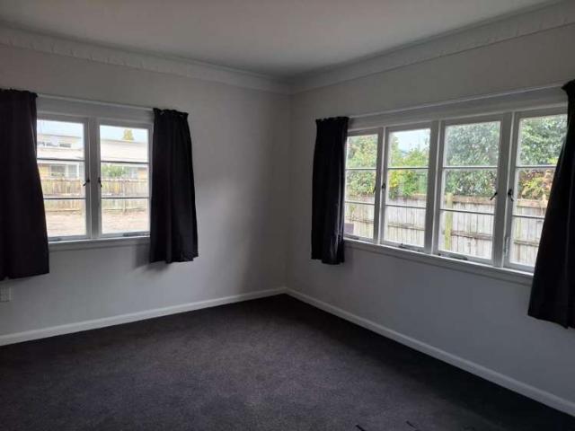 40 East Street, 1055, Hamilton City