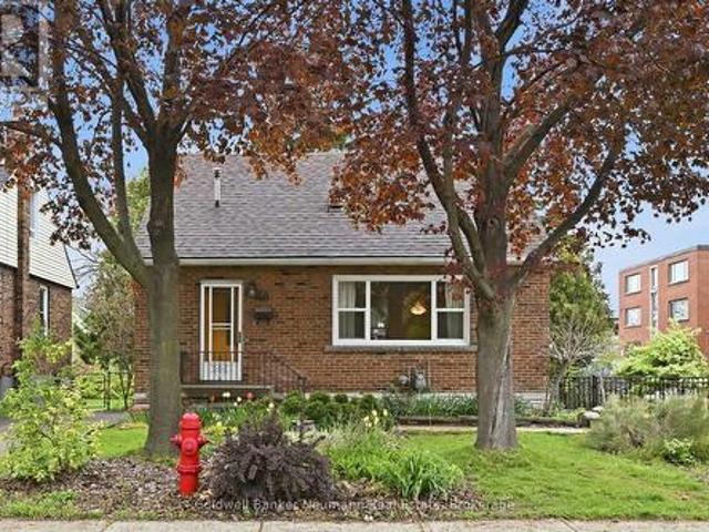 40 East 35Th Street, Hamilton Raleigh, ON, L8V 3X8 house for sale | Listing ID X13142 | Royal LePage