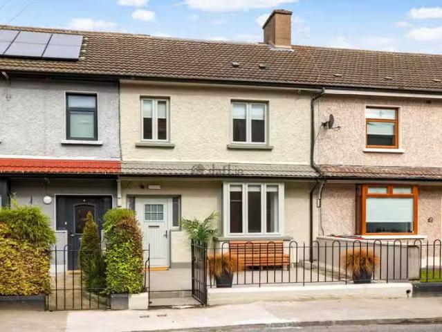 40 Fairfield Avenue, Dublin 3, North Strand, Dublin 3 is for r.