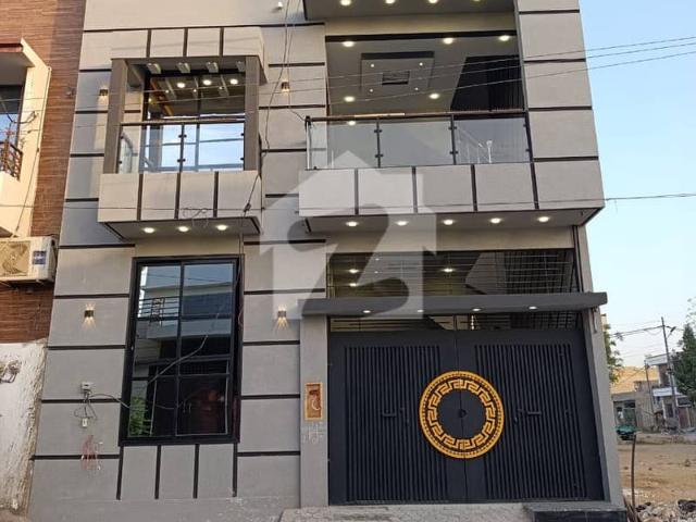 40 Ft Wide Road 120 Sq Yard House Ground + One Available For Sale Sector Q Gulshan E Maymar