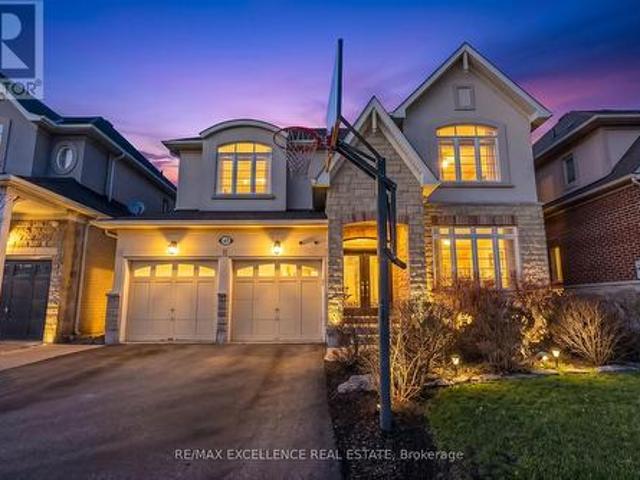 40 Imperial Lakes Drive, Brampton, ON, L6P 2V3 house for sale | Listing ID W13153 | Royal LePage
