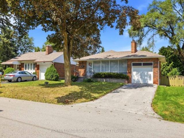 40 Kirk Bradden Road E, Toronto, ON, M8Y 2E7 house for sale | Listing ID W13706 | Royal LePage