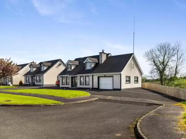 40 Knocklynn Grove