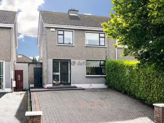 40 Meadow Park, Churchtown, Dublin 14 is for rent