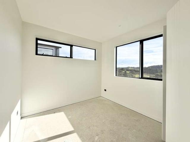 40 Skulander Crescent, Millwater, Rodney