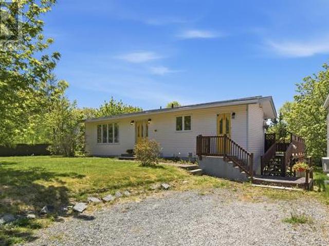 40 Squires Avenue, Conception Bay South, NL, A1W 4R5 house for sale | Listing ID 1299 | Royal LePage