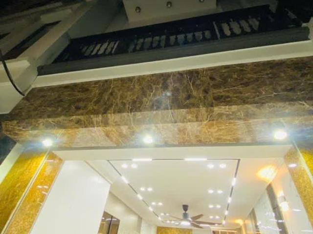 40m² – Ngọc Thụy – 6 Tầng Thang Máy – Full Nội Thất – 2 Thoáng – Ô Tô Đỗ Cổng – Giá 9.8 Tỷ