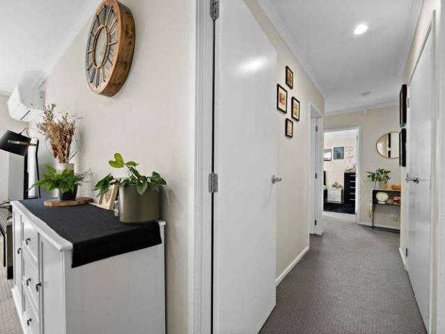 40A Pine Avenue, Henderson, Waitakere City