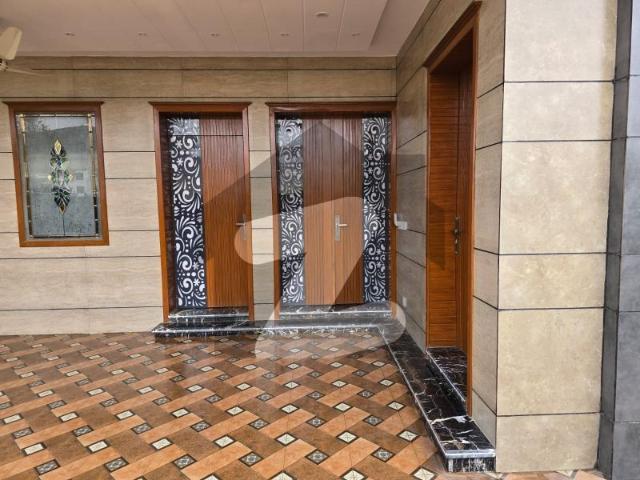 40x80 70 feet road corner/margalla facing/600 sq. Yrd house for sale d 12/2